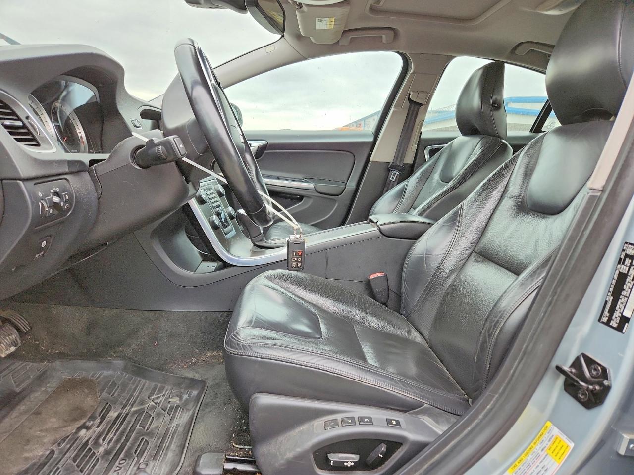 2013 VOLVO S60 T5 photo 13