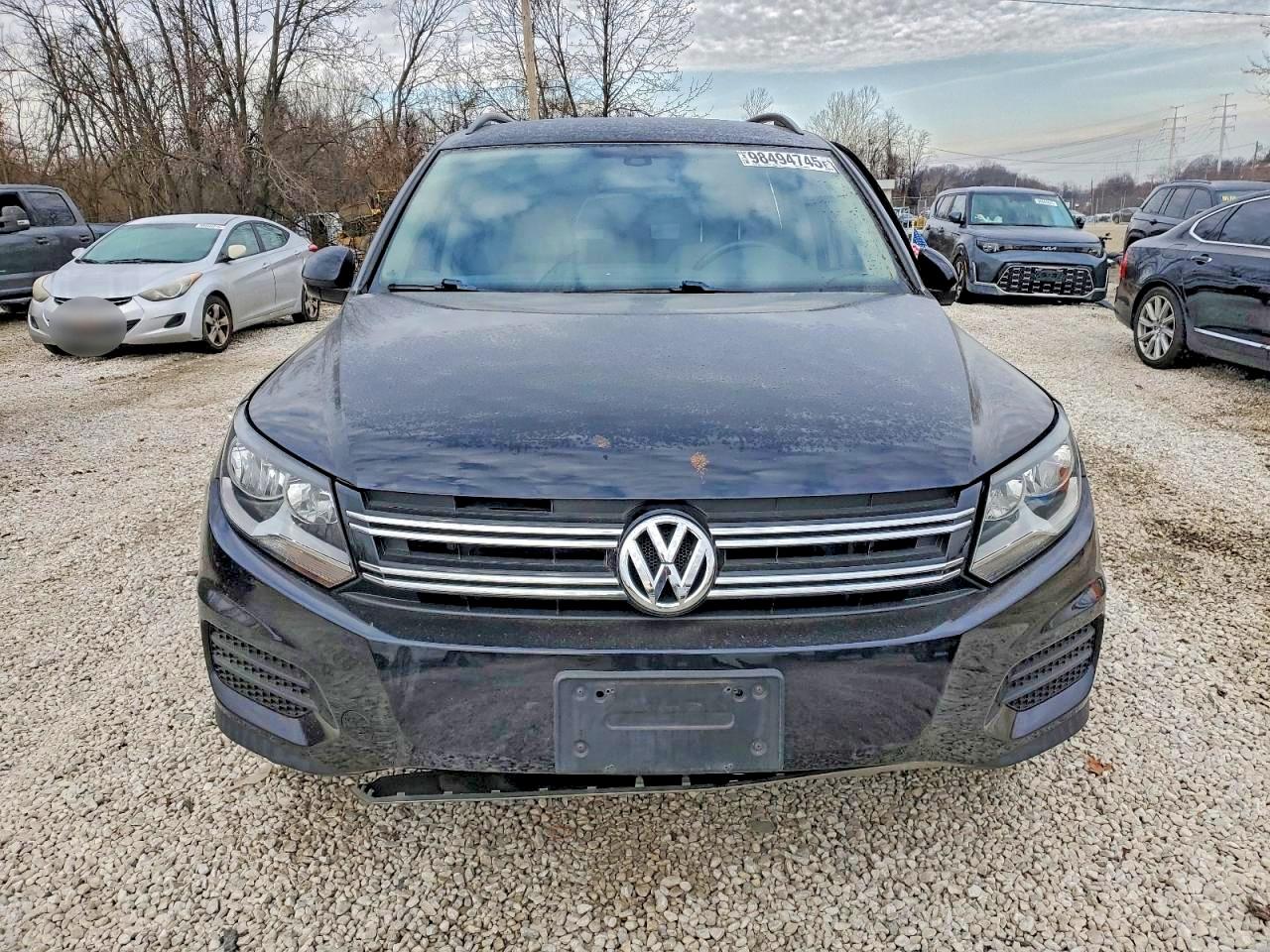 2016 VOLKSWAGEN TIGUAN S photo 5