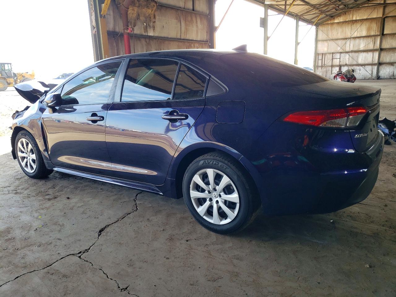 2024 TOYOTA COROLLA LE photo 2