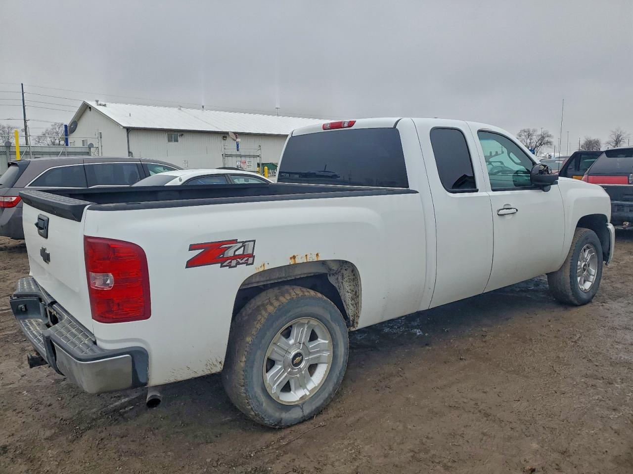 2010 CHEVROLET SILVERADO K1500 LT photo 3