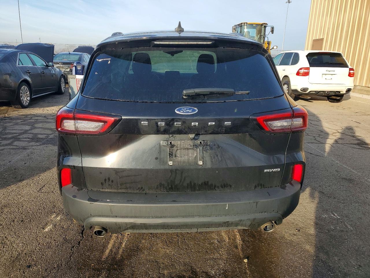 2025 FORD ESCAPE ST LINE photo 6