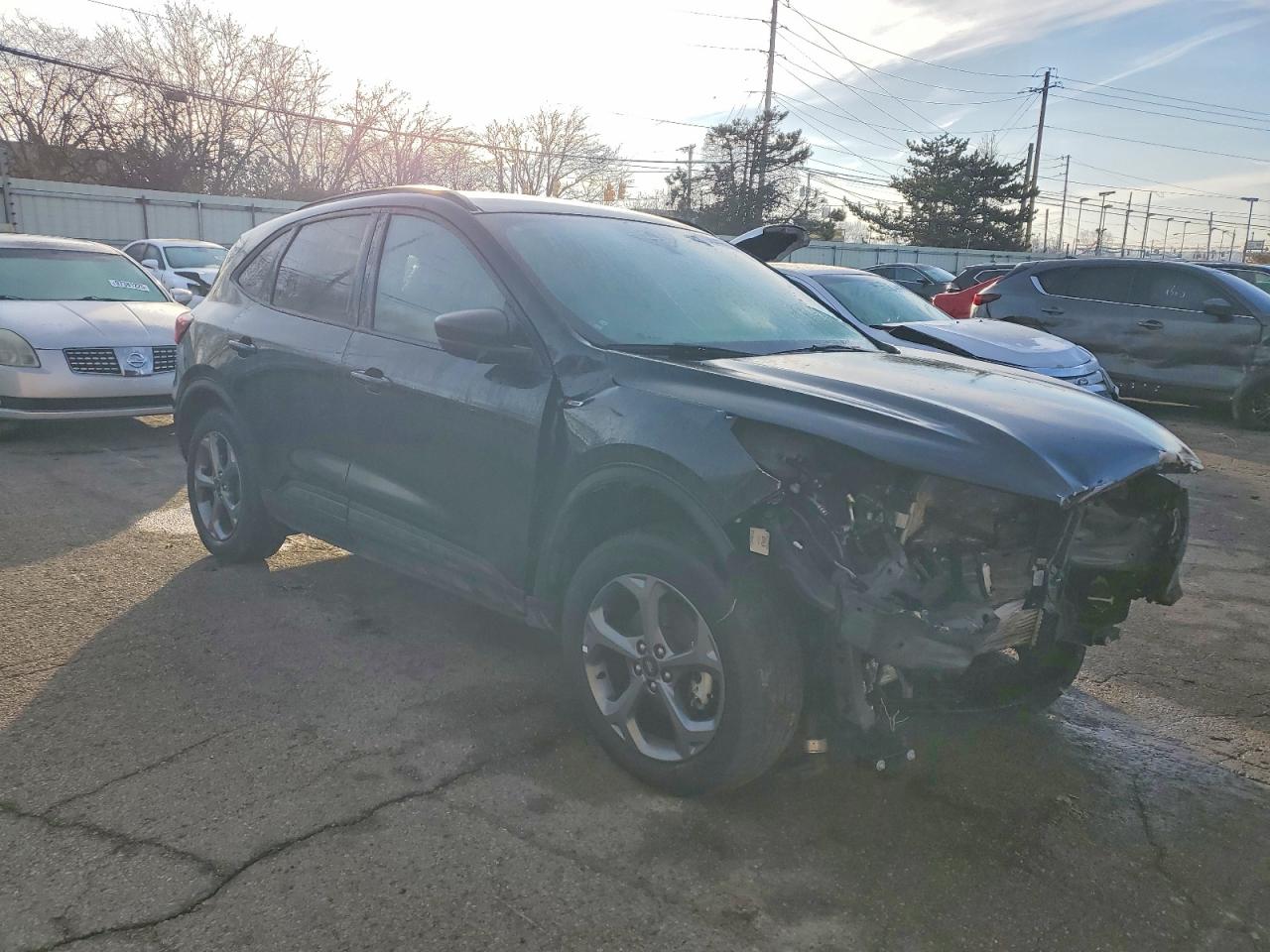 2025 FORD ESCAPE ST LINE photo 4