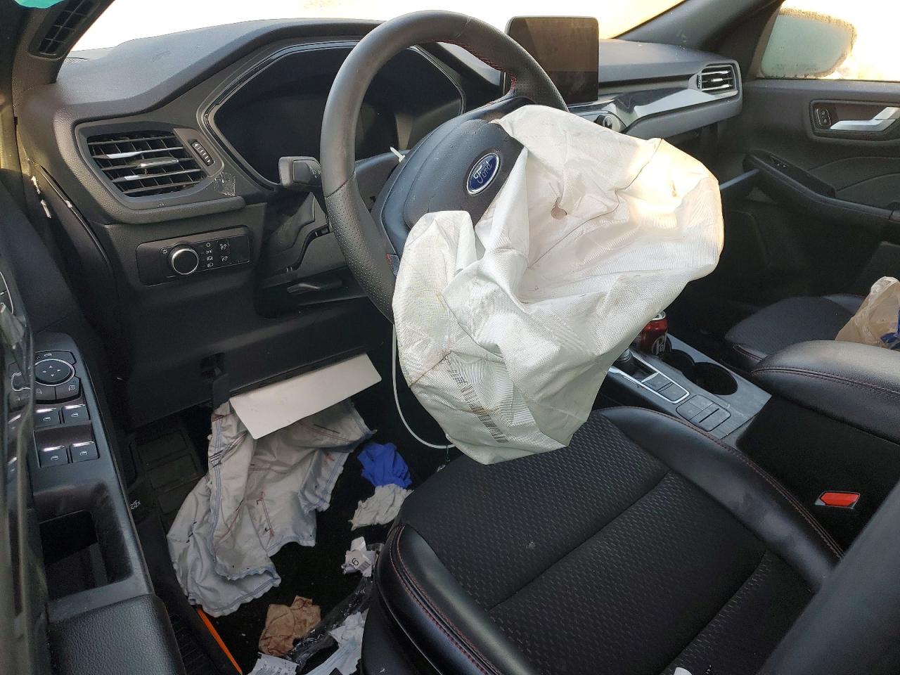 2025 FORD ESCAPE ST LINE photo 8