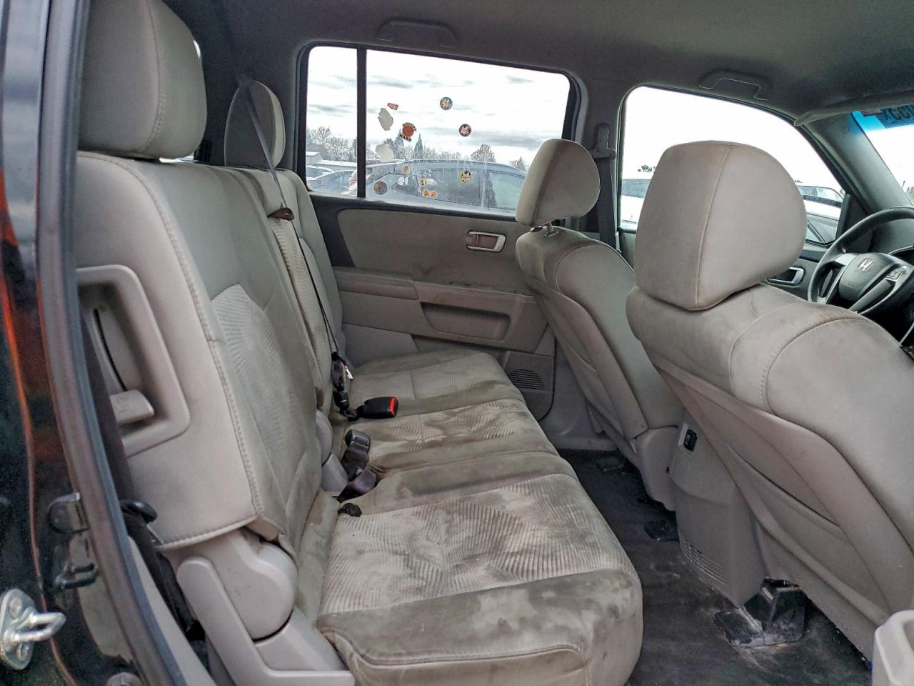 2012 HONDA PILOT LX photo 11