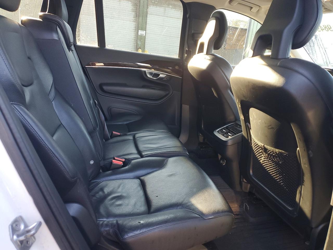2017 VOLVO XC90 T6 photo 11