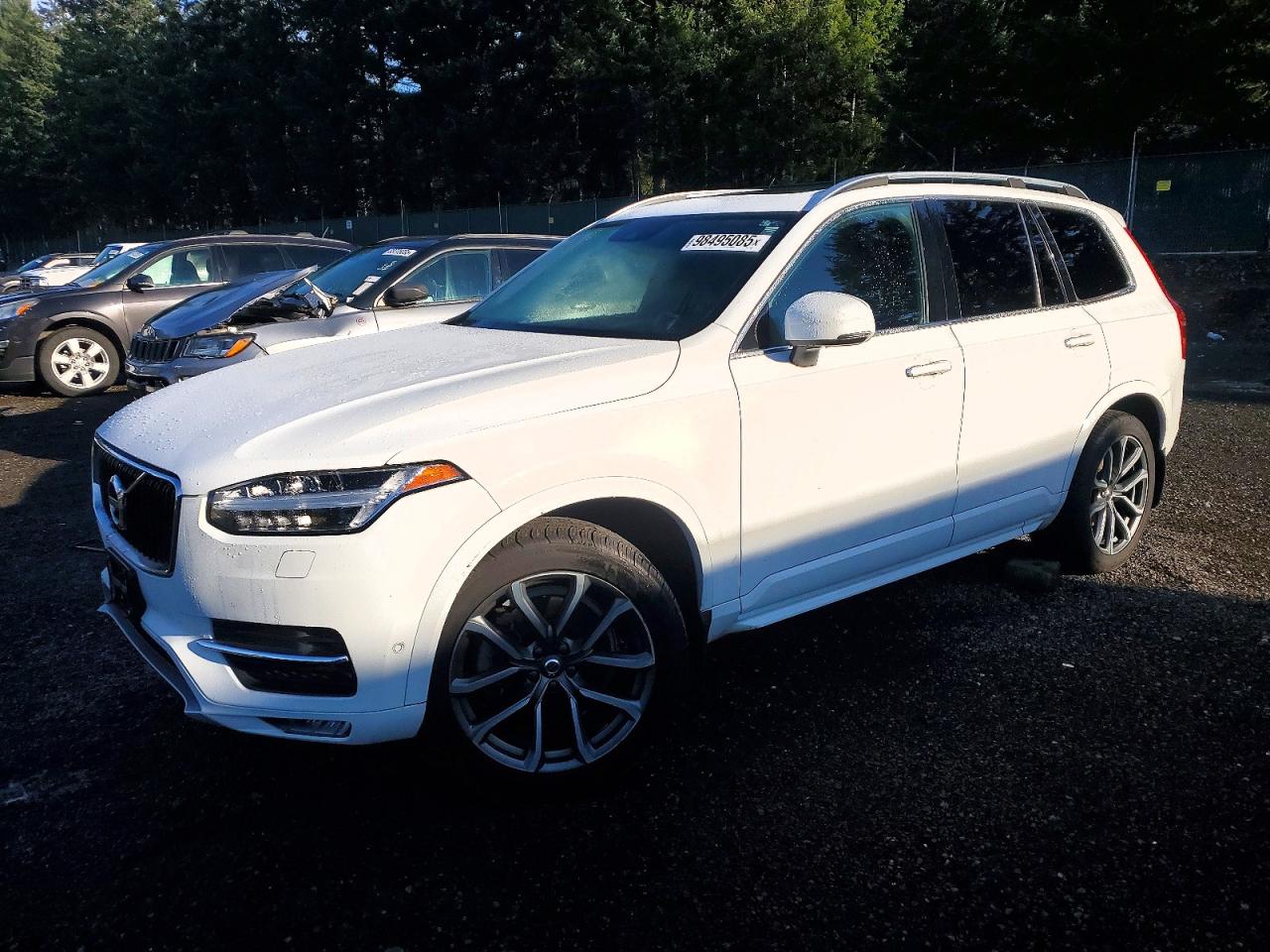 2017 VOLVO XC90