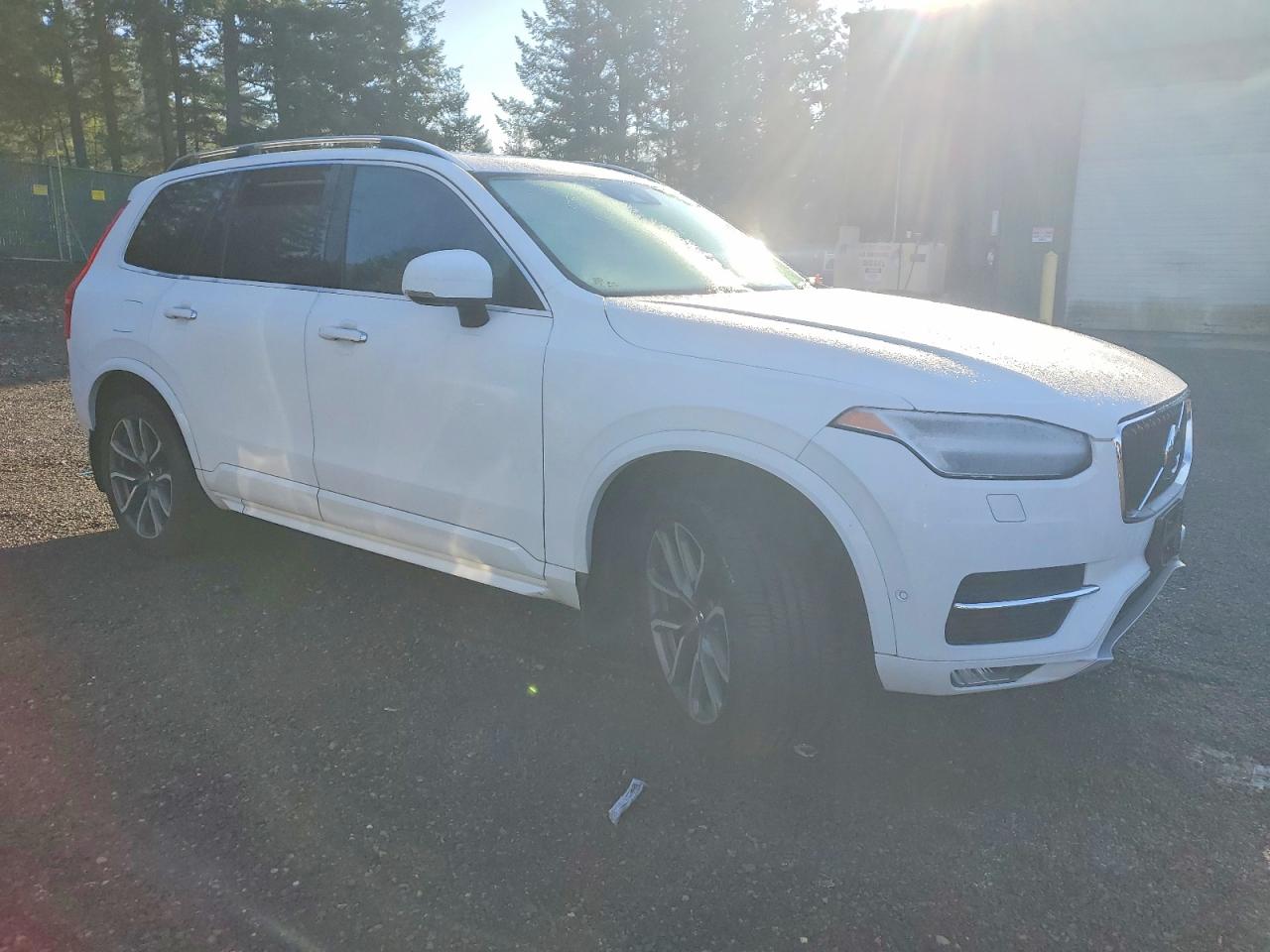 2017 VOLVO XC90 T6 photo 4