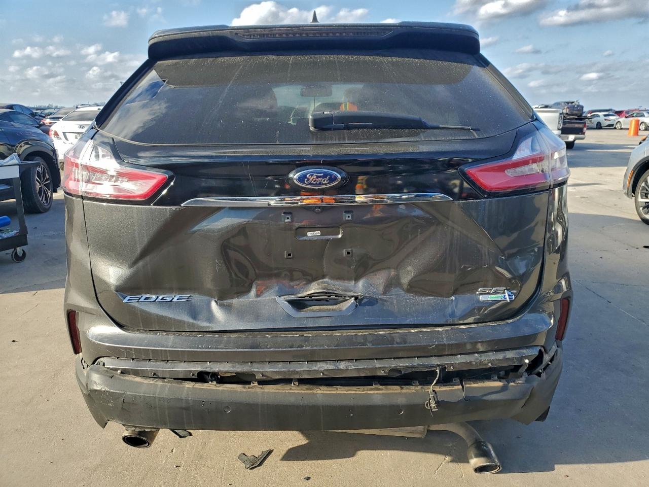 2019 FORD EDGE SEL photo 11
