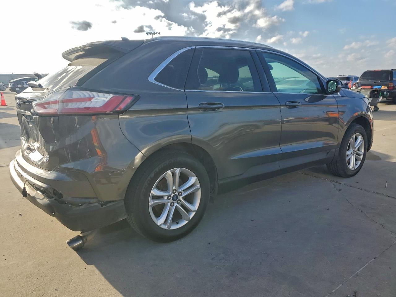 2019 FORD EDGE SEL photo 5