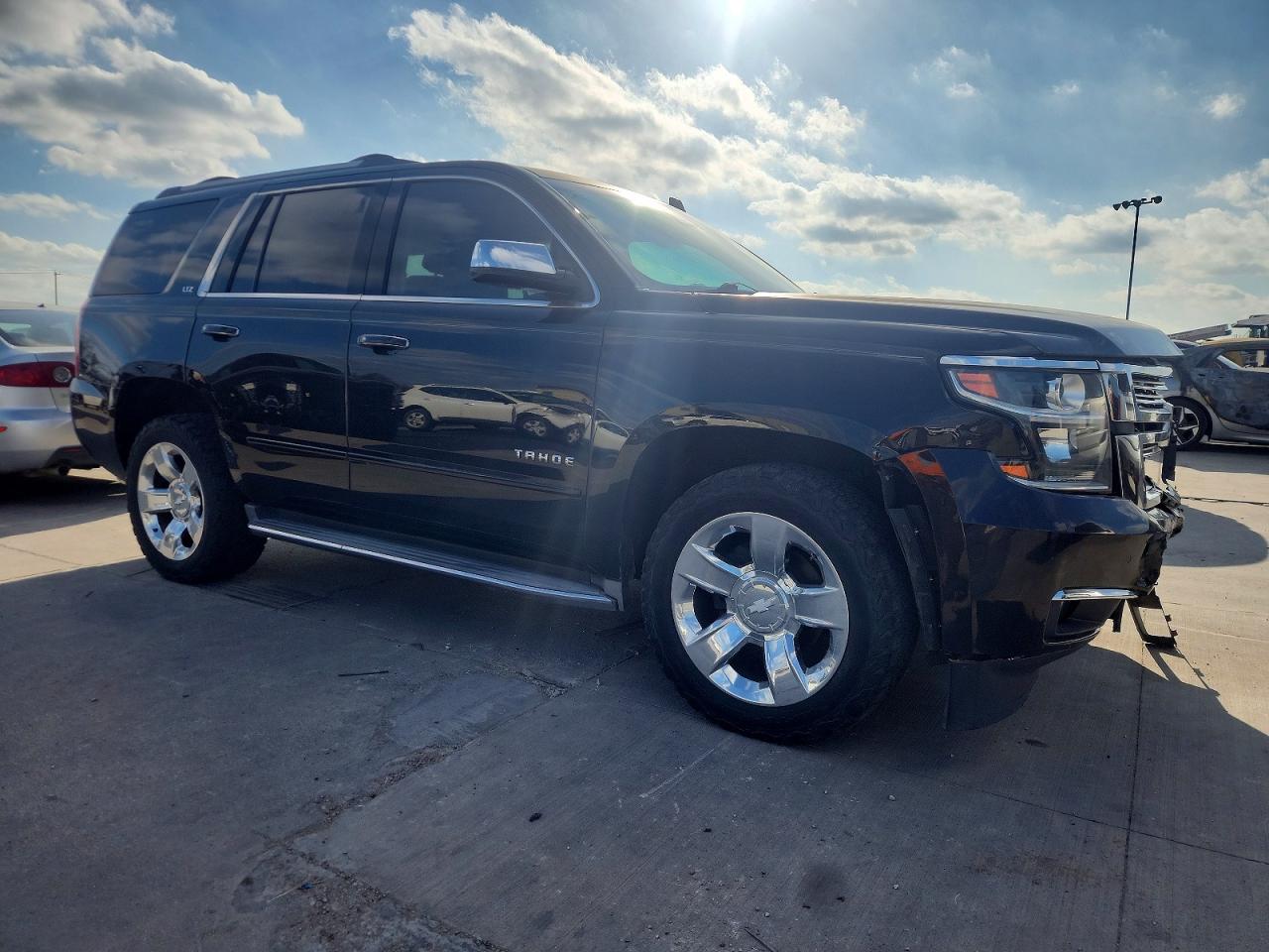 2015 CHEVROLET TAHOE K1500 LTZ photo 4