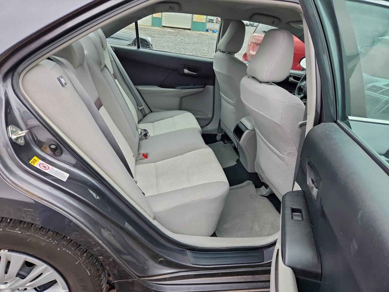 2014 TOYOTA CAMRY photo 10