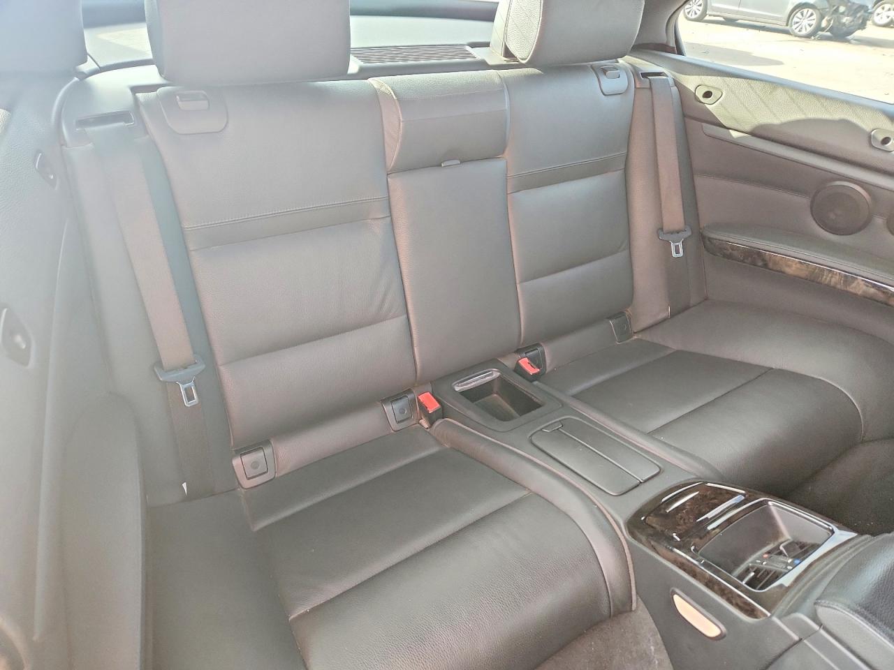 2010 BMW 335 I photo 28