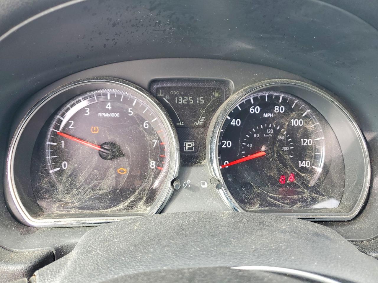 2019 NISSAN VERSA S photo 9