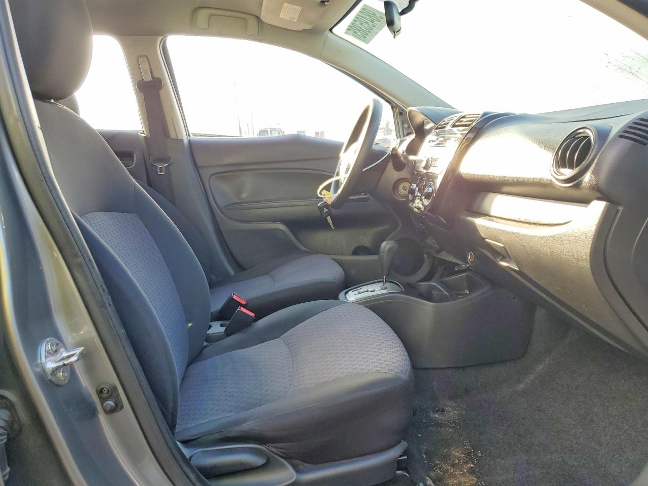 2017 MITSUBISHI MIRAGE ES photo 7
