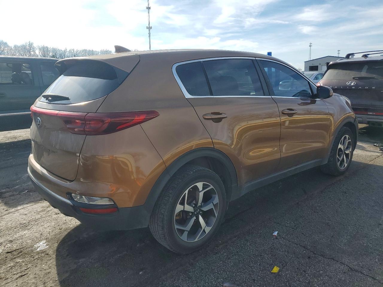 2020 KIA SPORTAGE LX photo 3