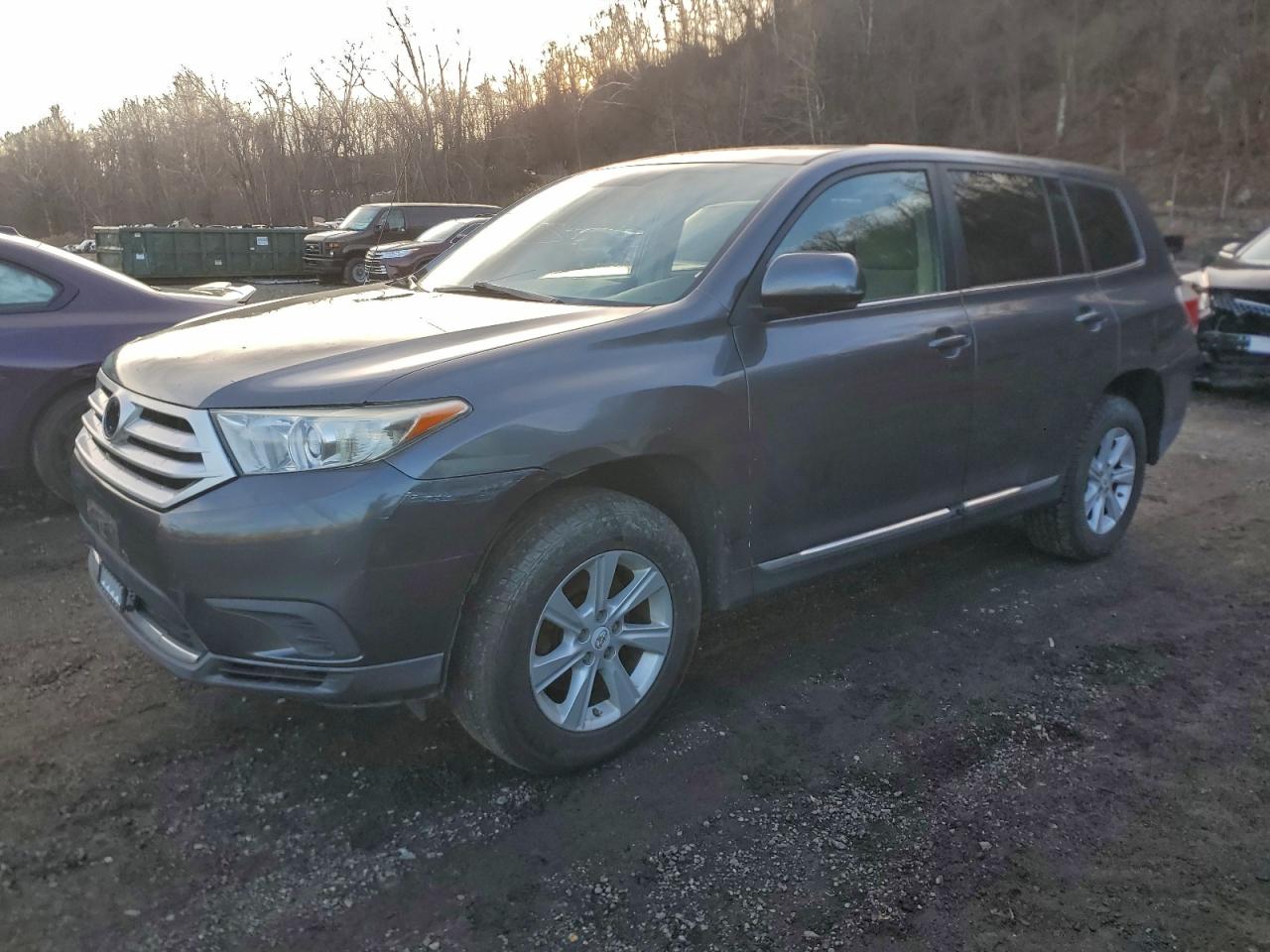 2011 TOYOTA HIGHLANDER