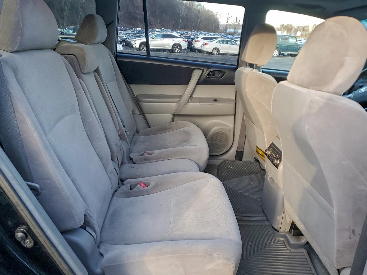 2009 TOYOTA HIGHLANDER photo 11