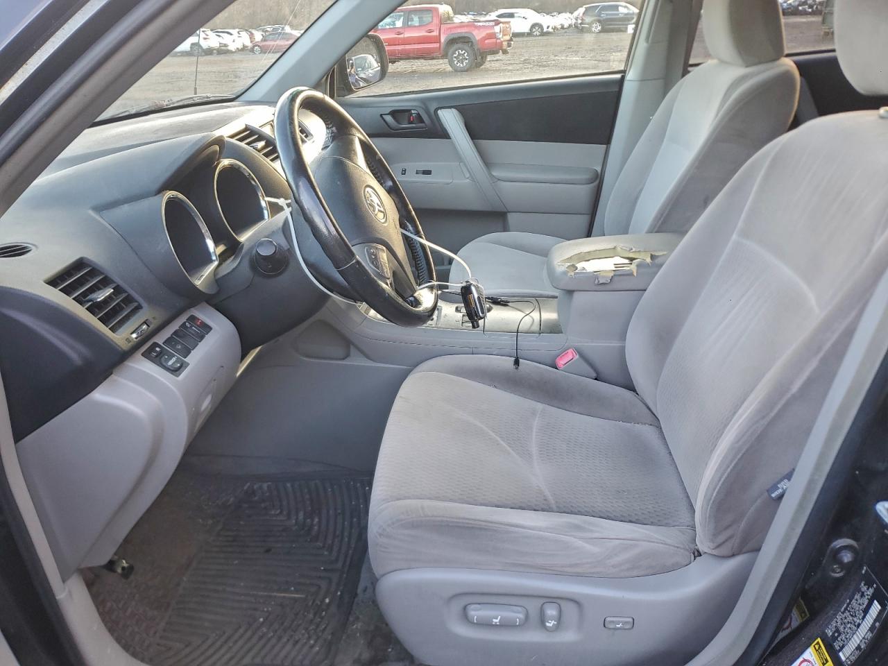 2009 TOYOTA HIGHLANDER photo 7