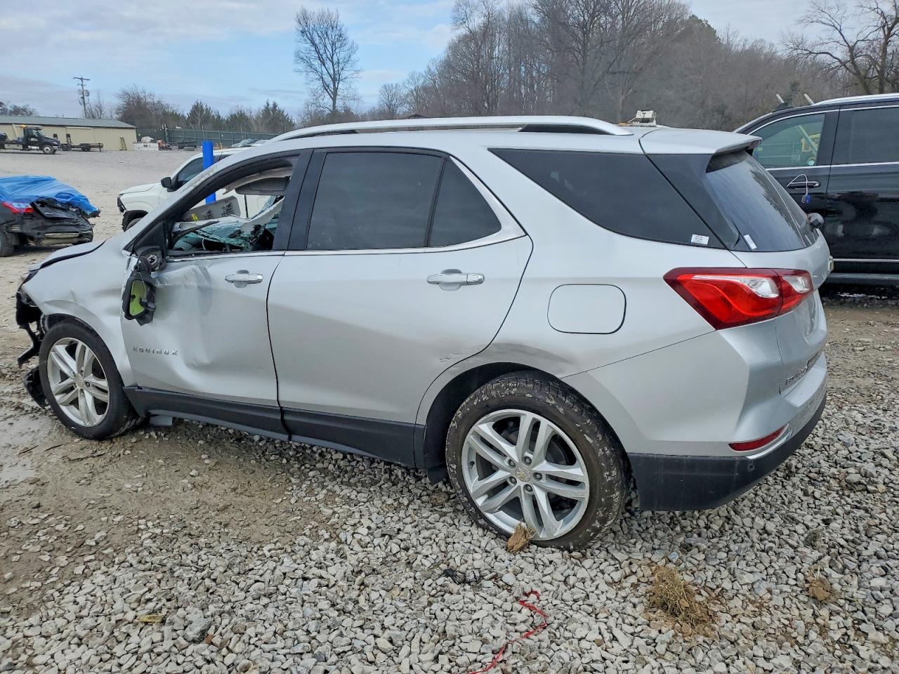 2021 CHEVROLET EQUINOX PREMIER photo 2