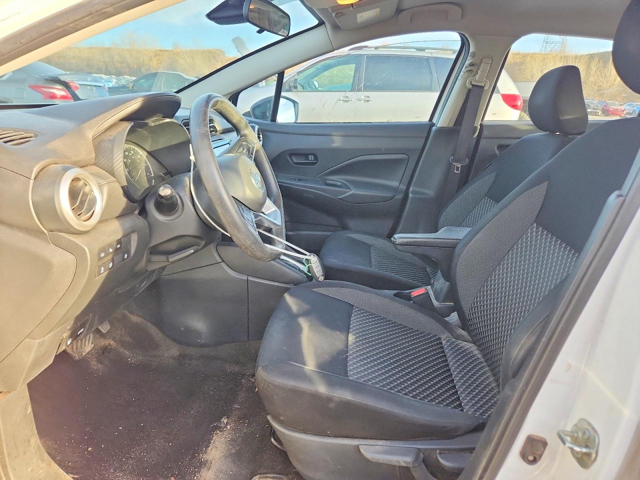 2020 NISSAN VERSA S photo 13