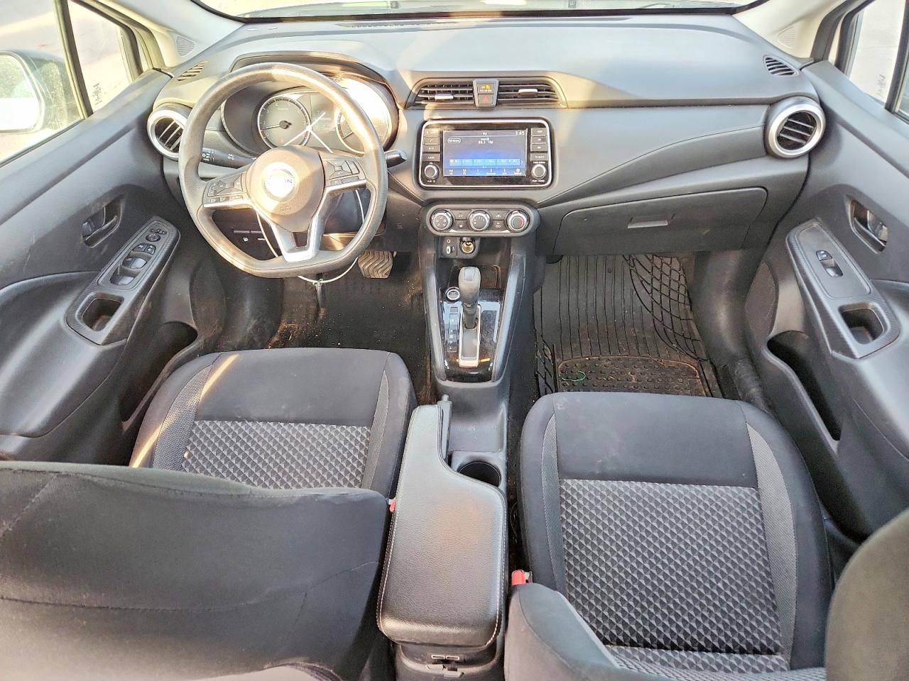 2020 NISSAN VERSA S photo 15