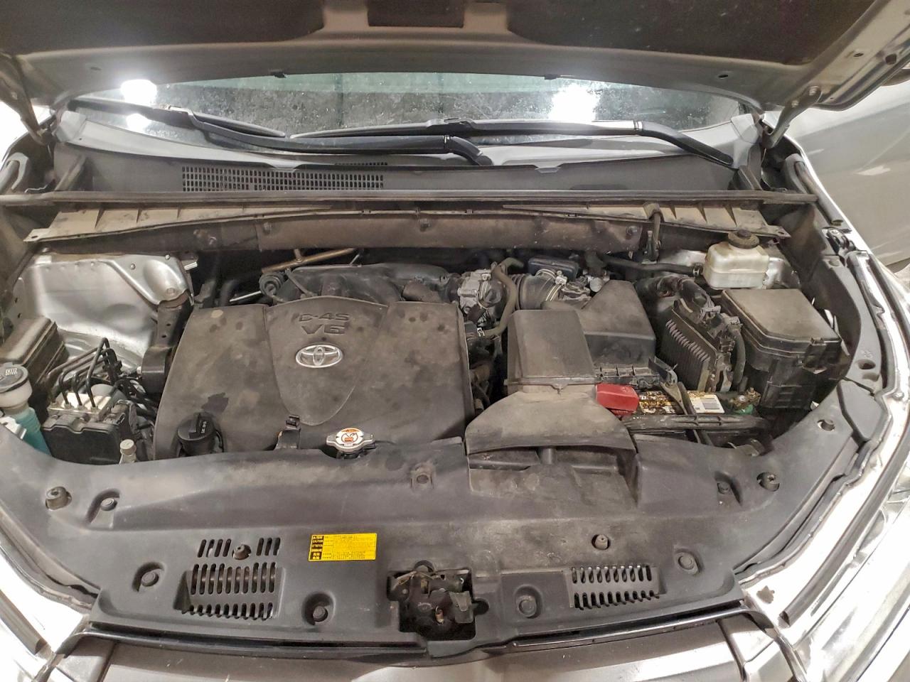 2019 TOYOTA HIGHLANDER LE photo 23