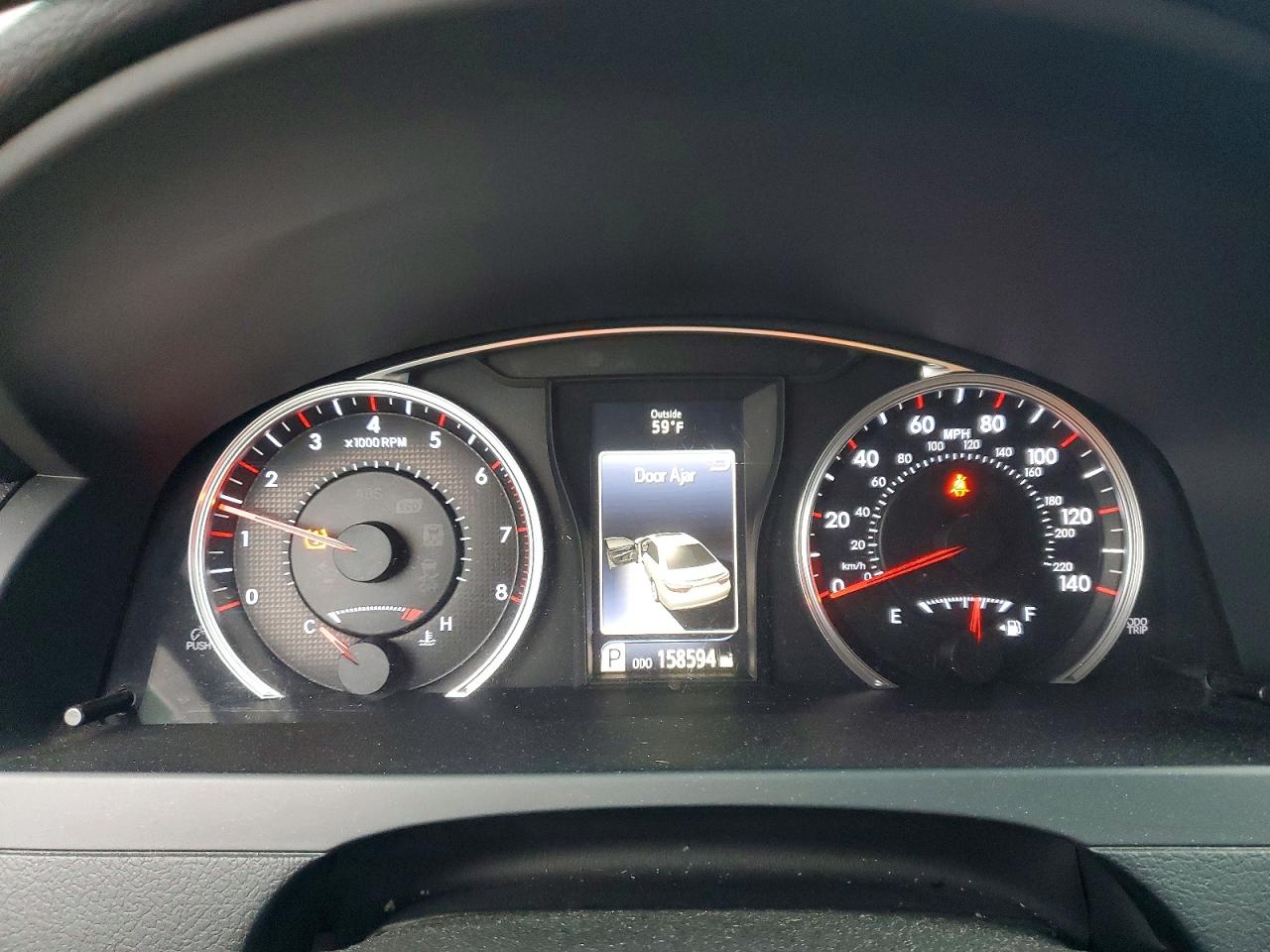 2015 TOYOTA CAMRY LE photo 9