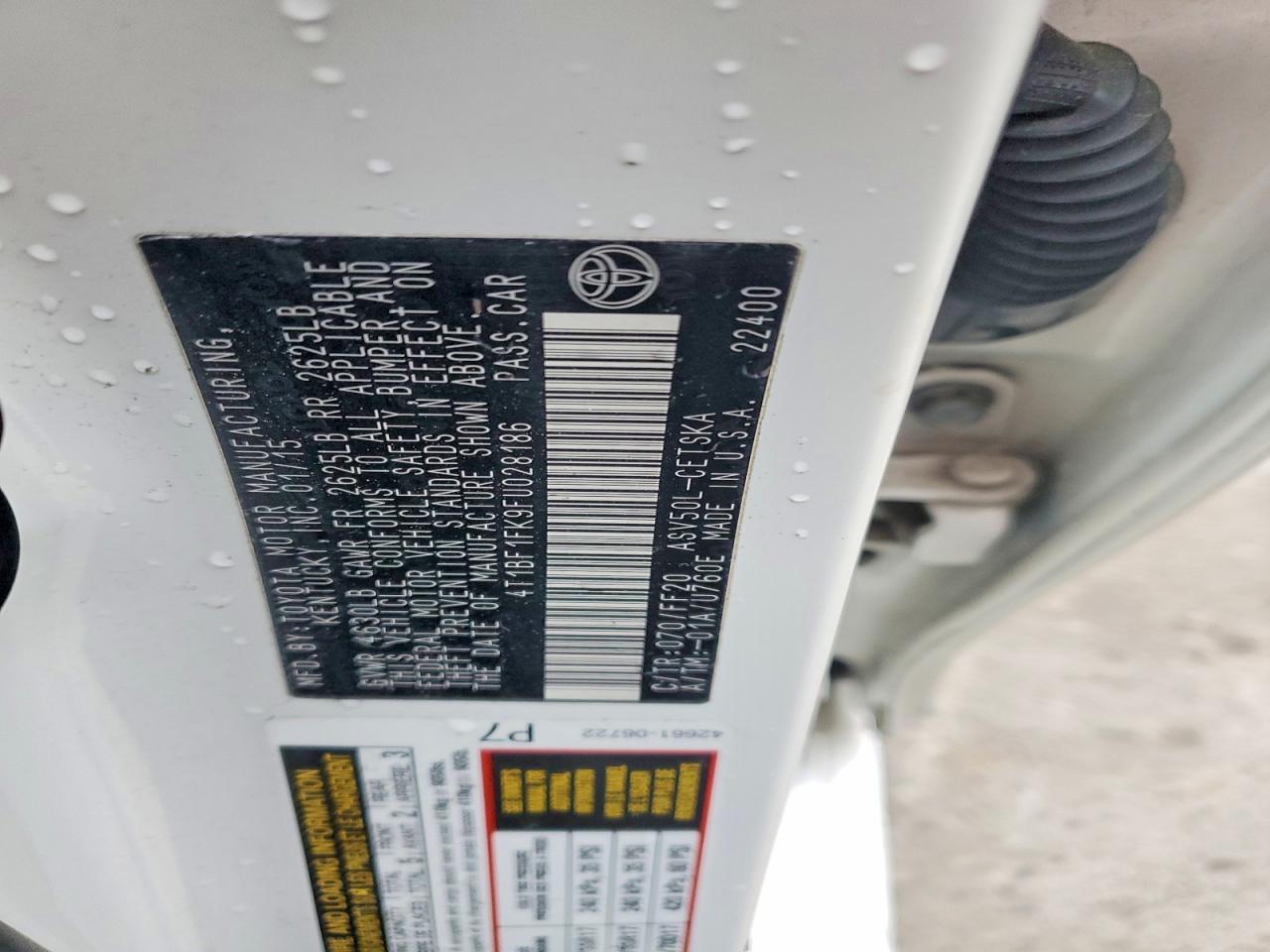 2015 TOYOTA CAMRY LE photo 12