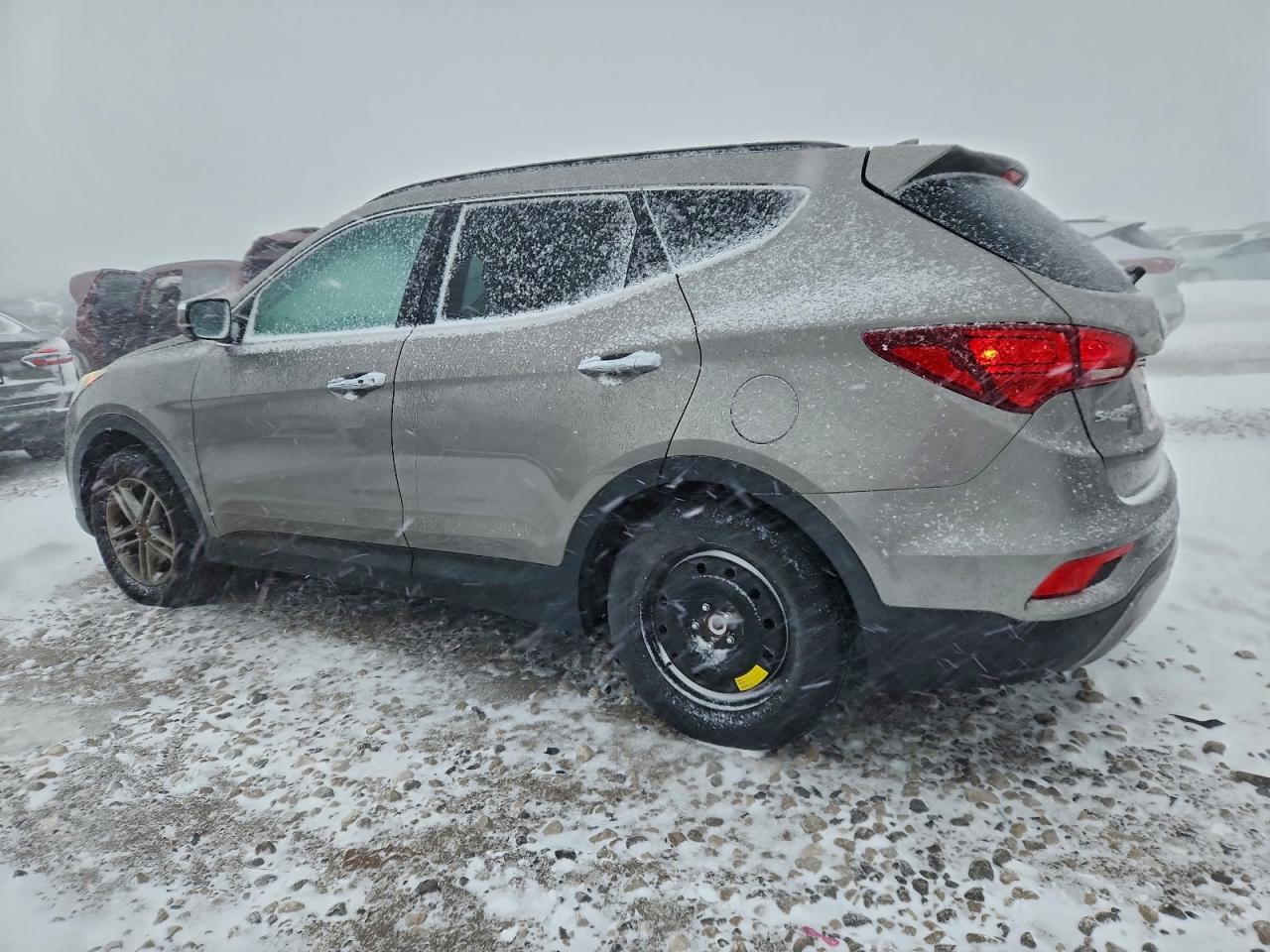2017 HYUNDAI SANTA FE SPORT photo 2
