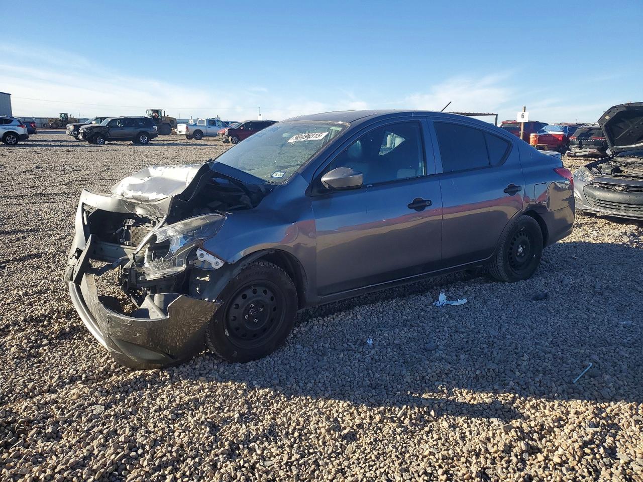 2019 NISSAN VERSA