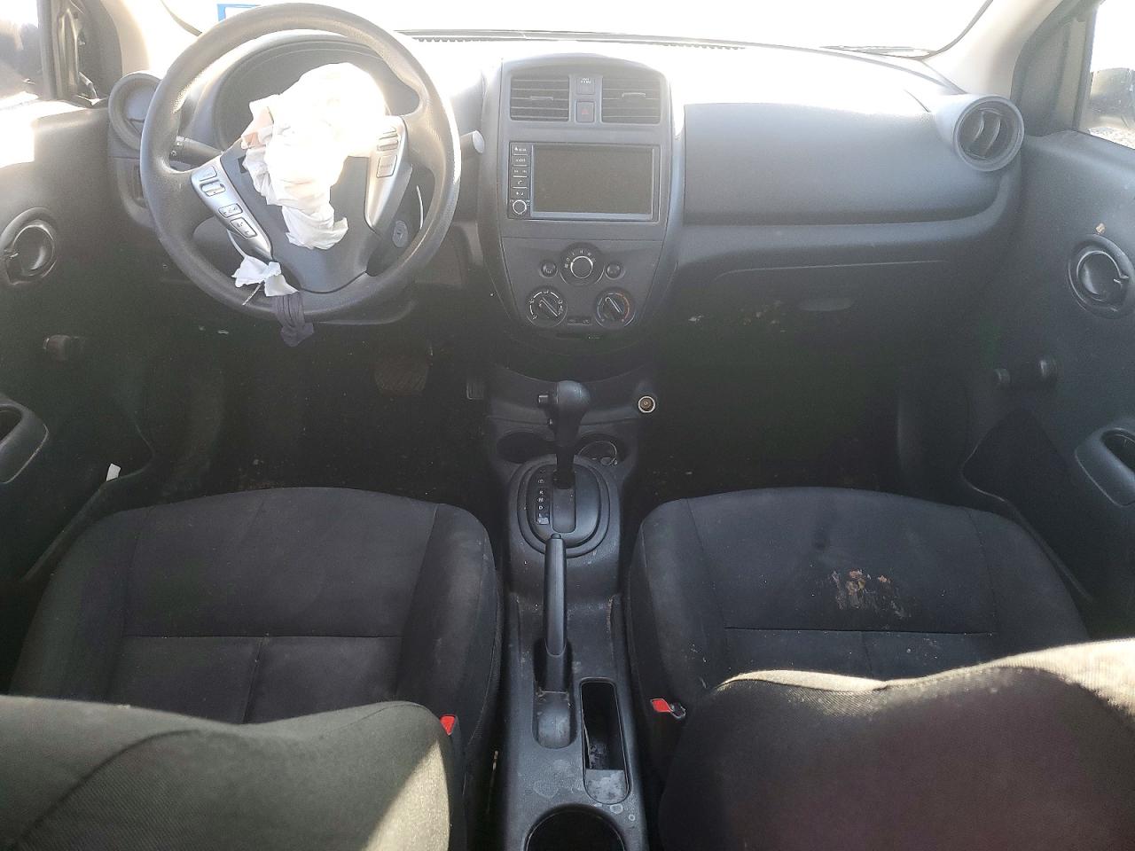 2019 NISSAN VERSA S photo 22