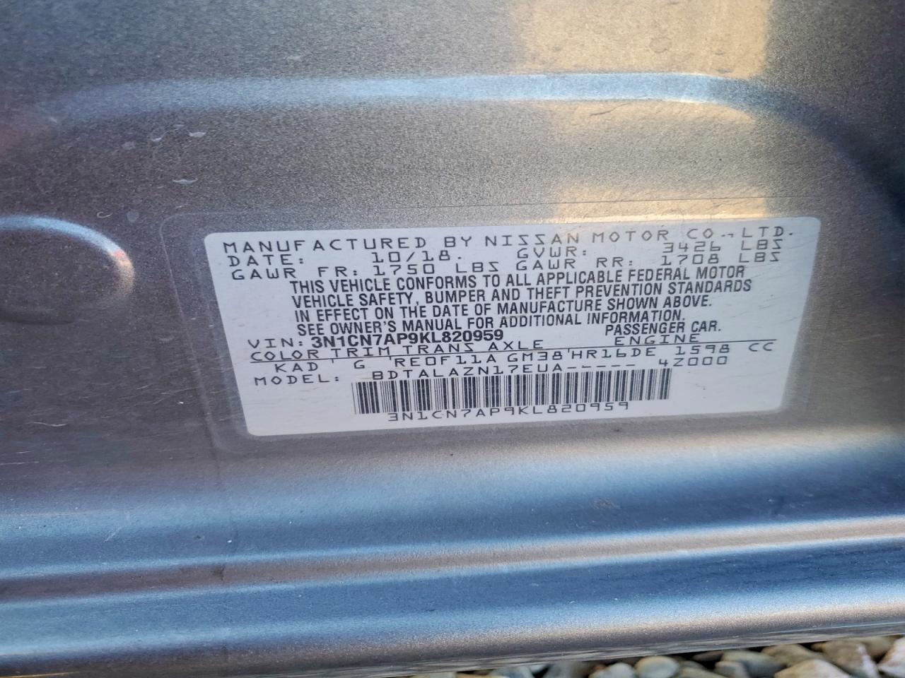 2019 NISSAN VERSA S photo 37