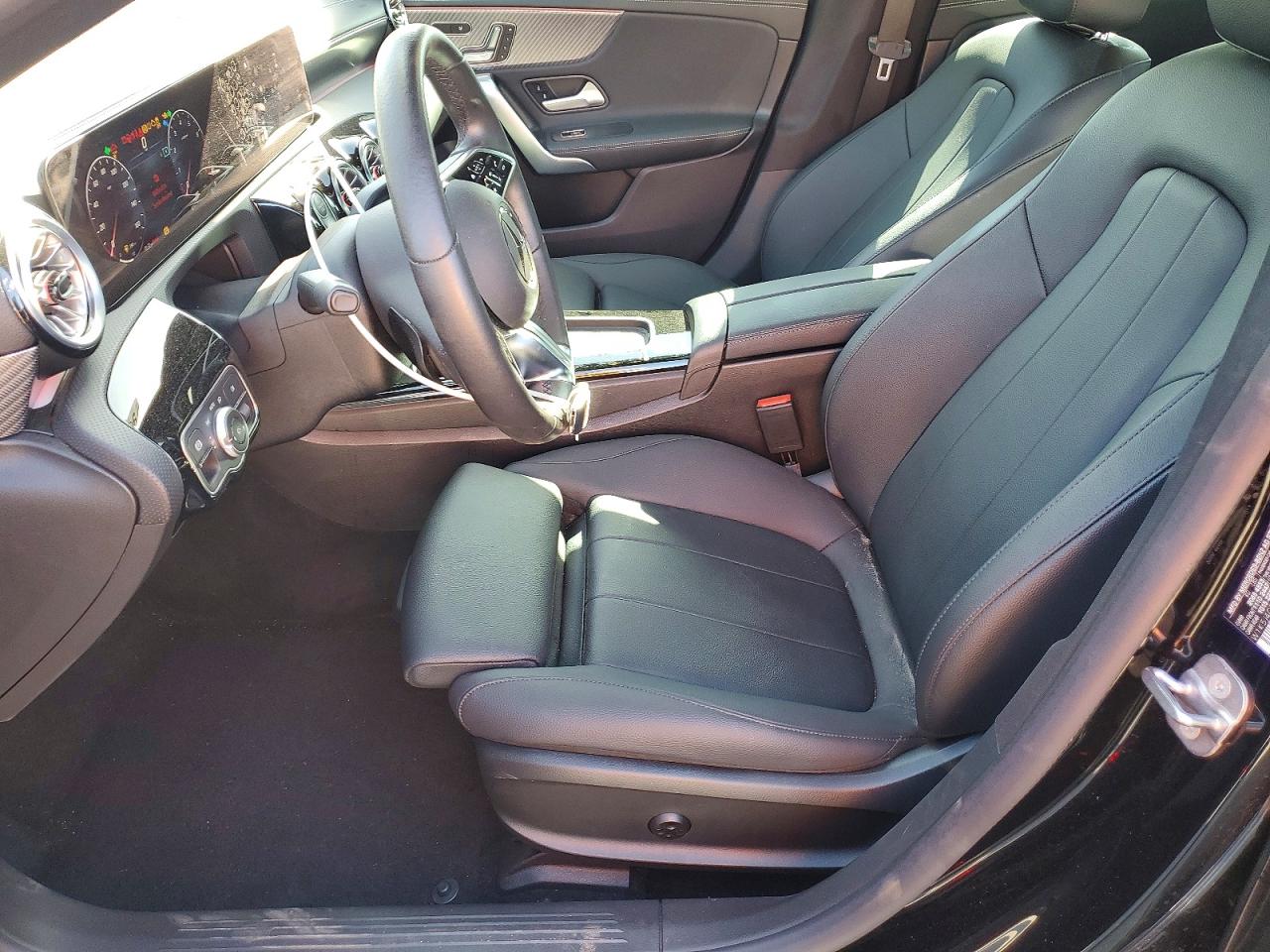 2025 MERCEDES-BENZ CLA 250 photo 13