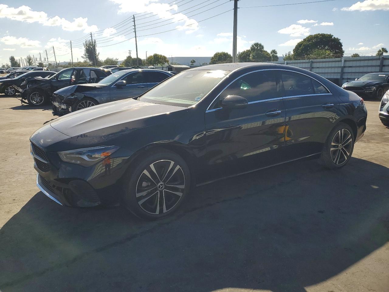 2025 MERCEDES-BENZ CLA