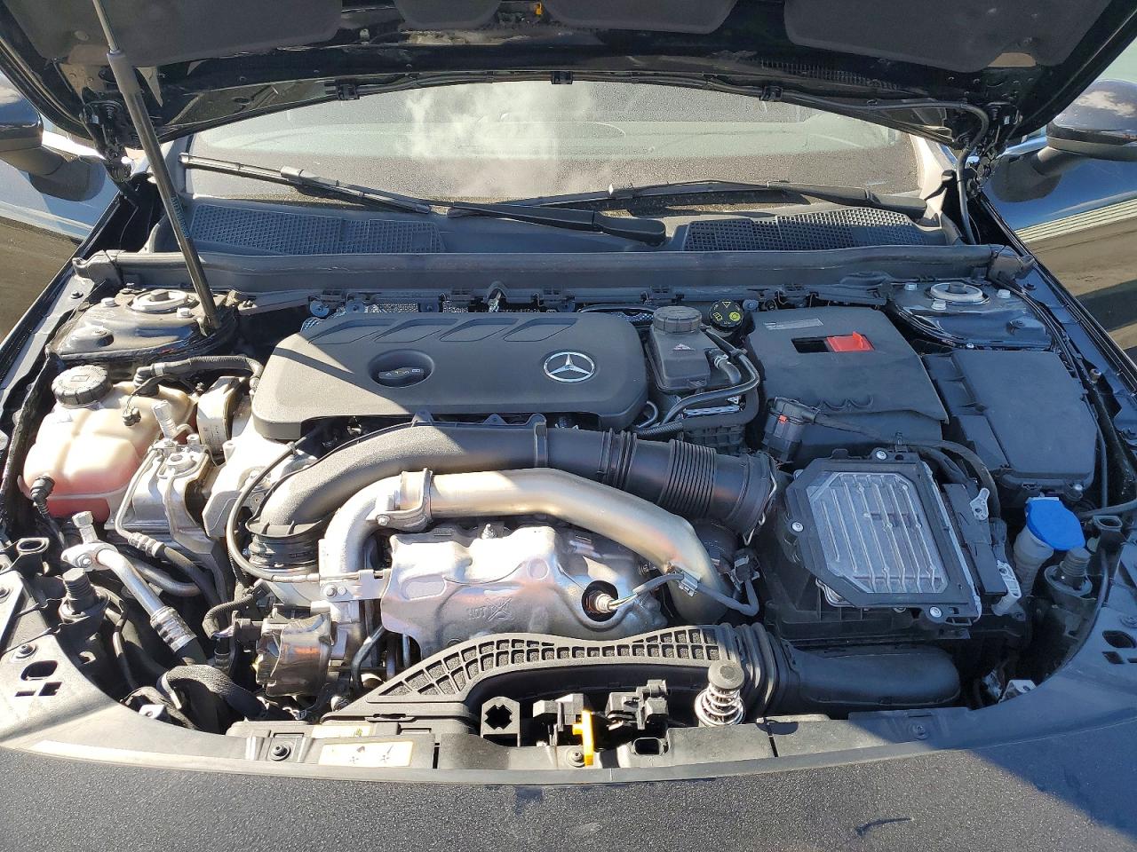 2025 MERCEDES-BENZ CLA 250 photo 21