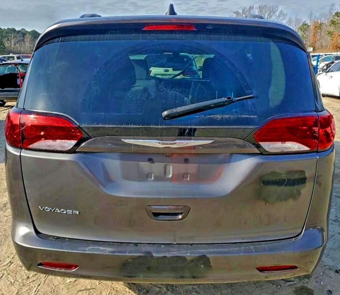 2021 CHRYSLER VOYAGER LXI photo 6