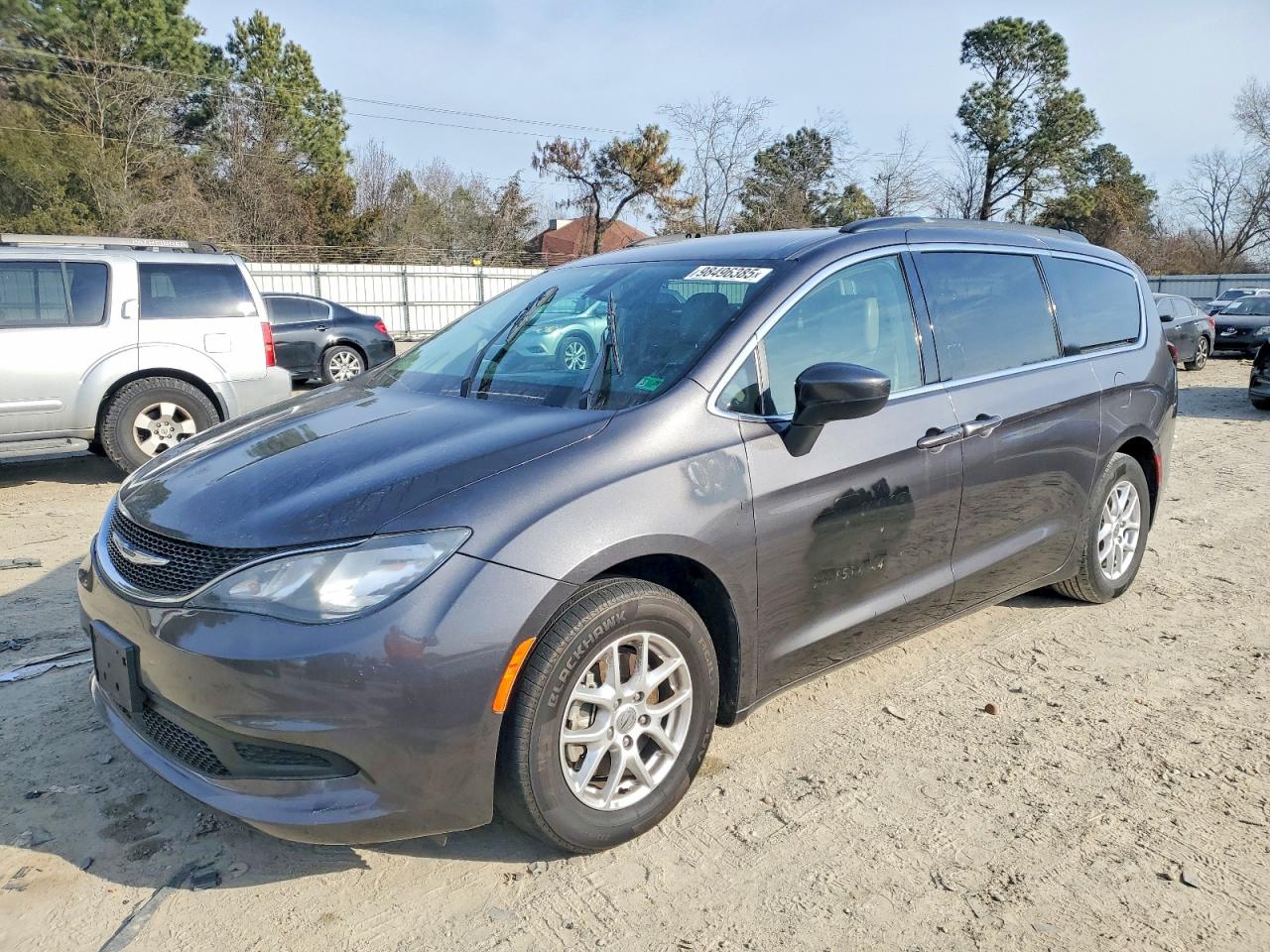 2021 CHRYSLER VOYAGER