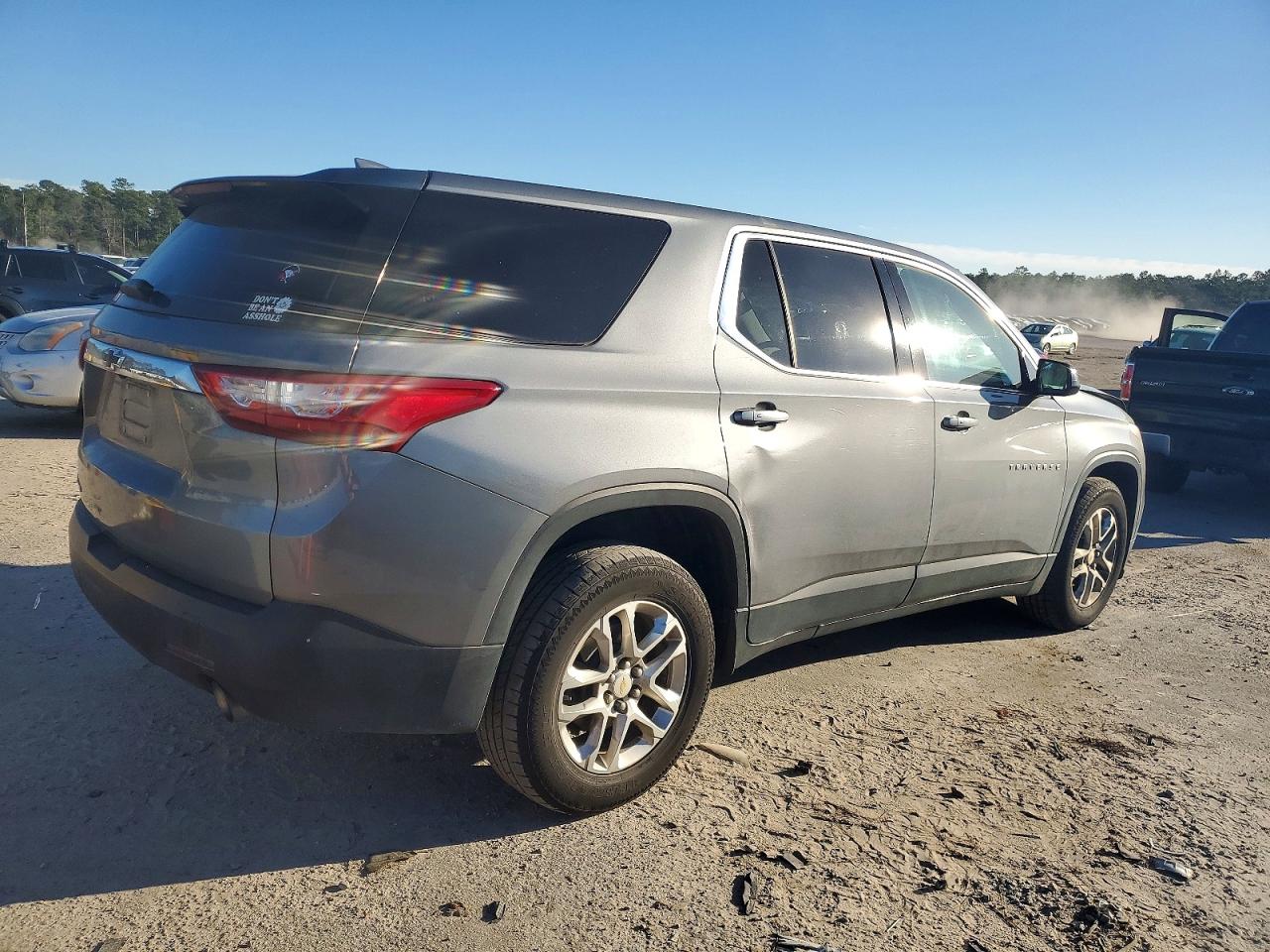 2019 CHEVROLET TRAVERSE LS photo 7