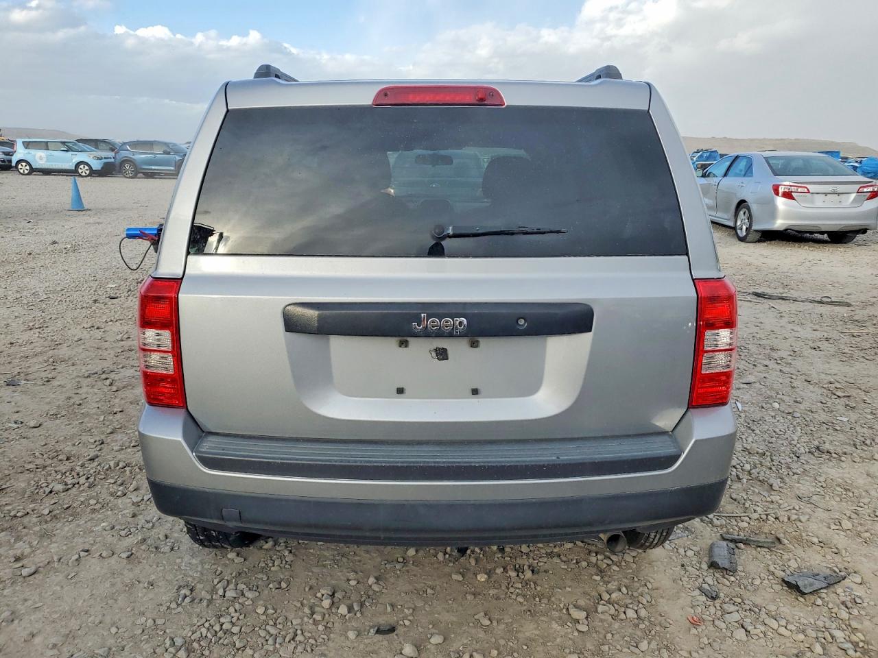 2014 JEEP PATRIOT SPORT photo 16