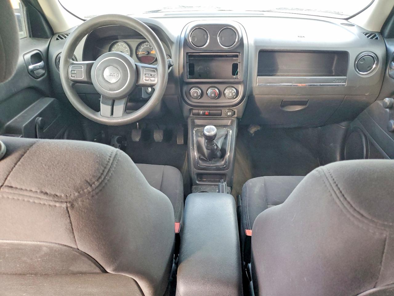 2014 JEEP PATRIOT SPORT photo 22