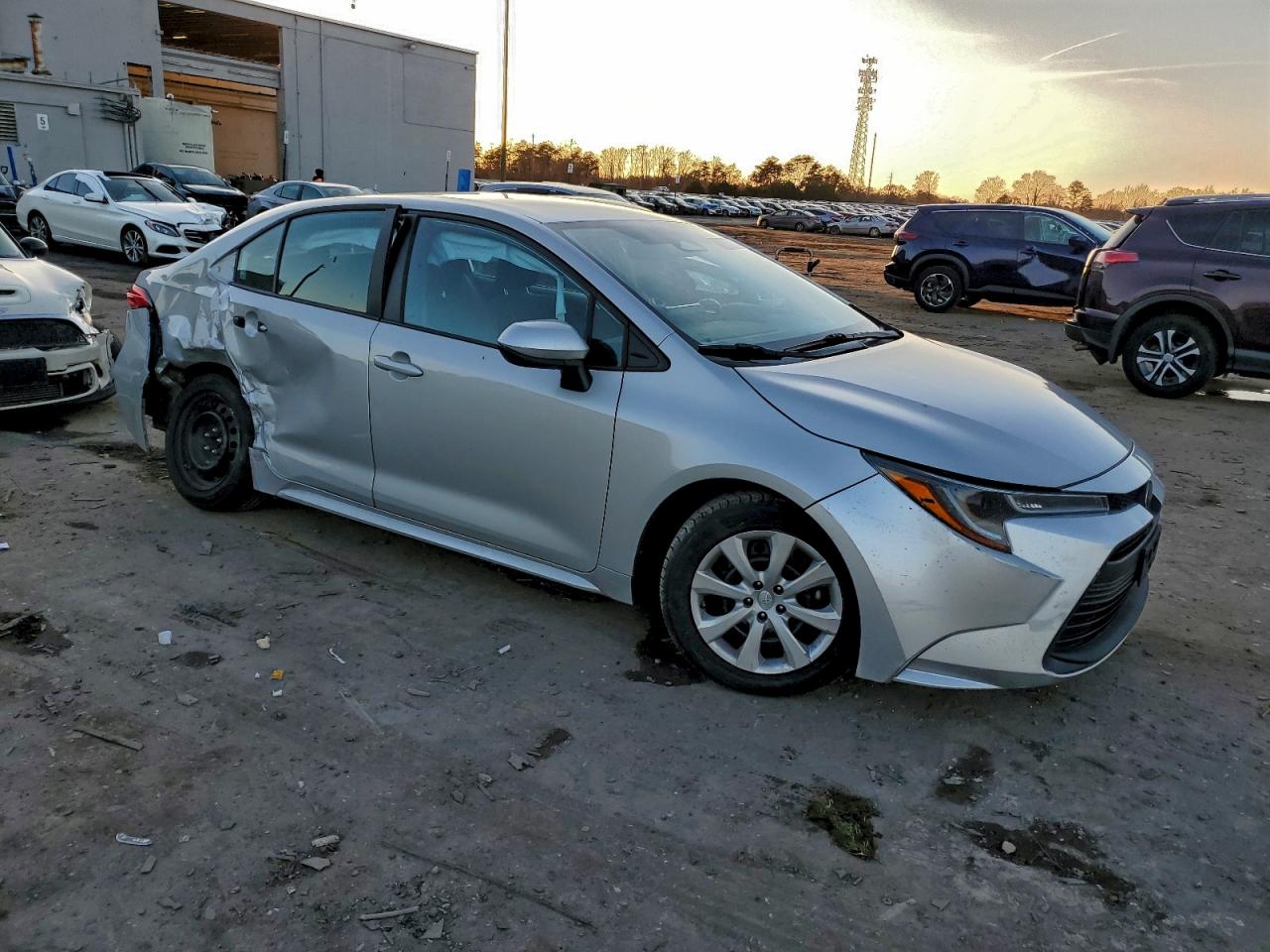 2023 TOYOTA COROLLA LE photo 10