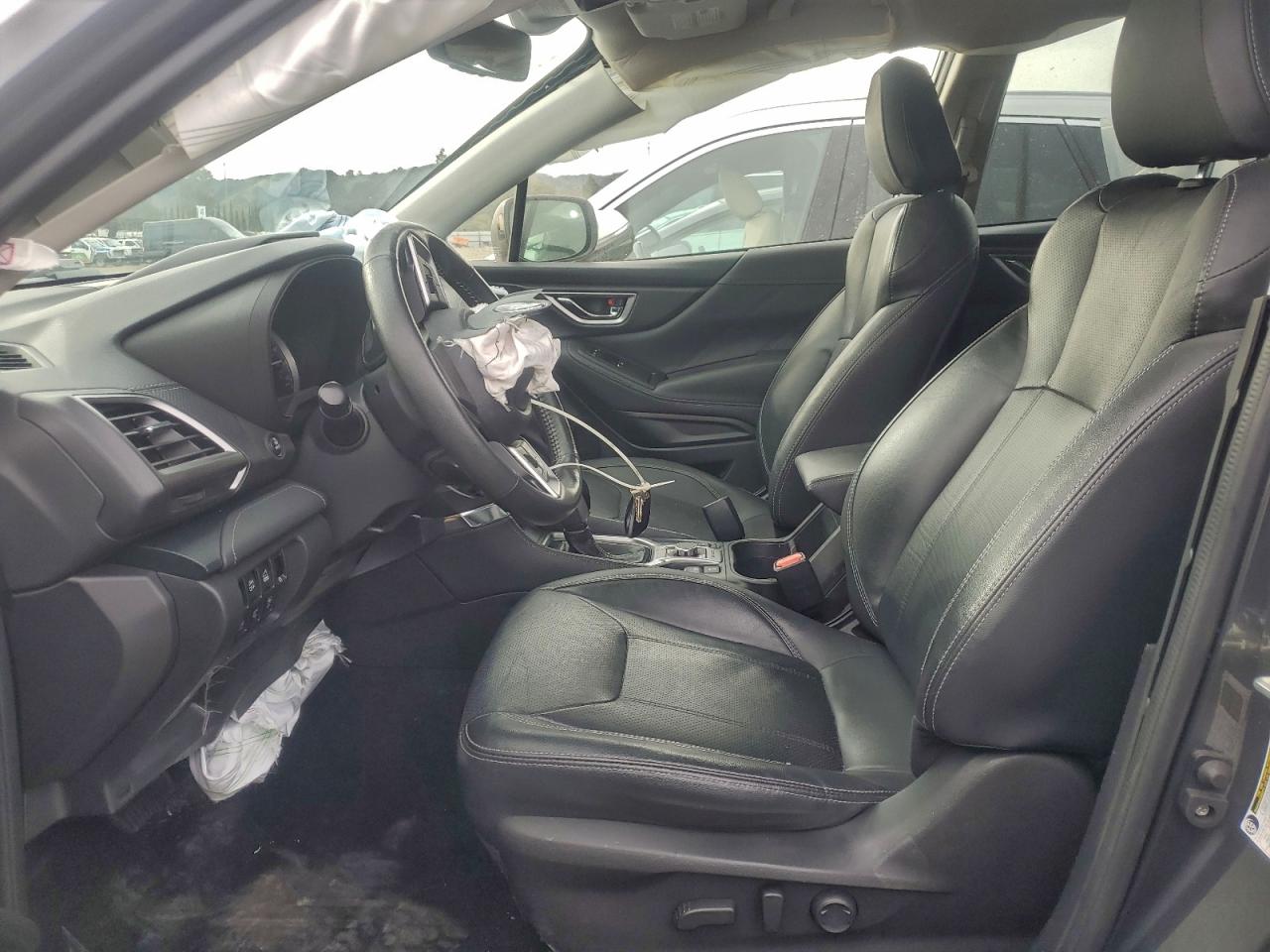 2020 SUBARU FORESTER TOURING photo 7