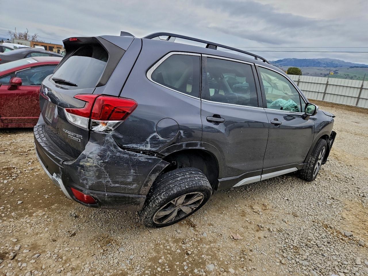 2020 SUBARU FORESTER TOURING photo 3