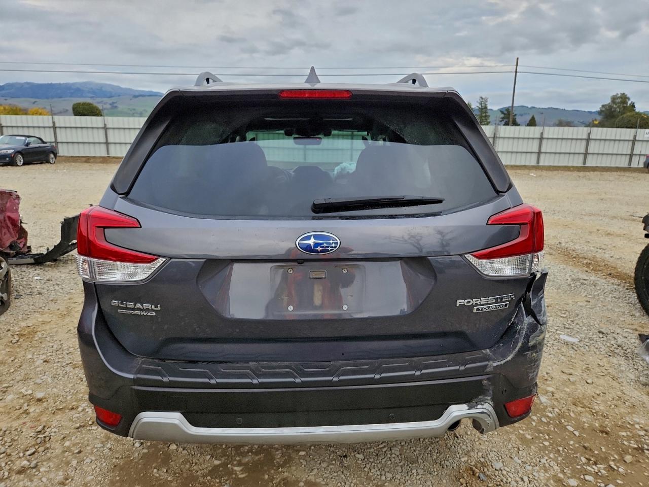 2020 SUBARU FORESTER TOURING photo 6
