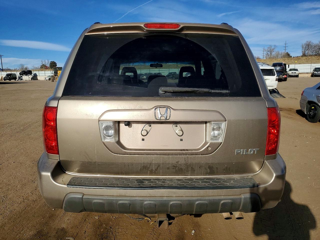 2004 HONDA PILOT EXL photo 16