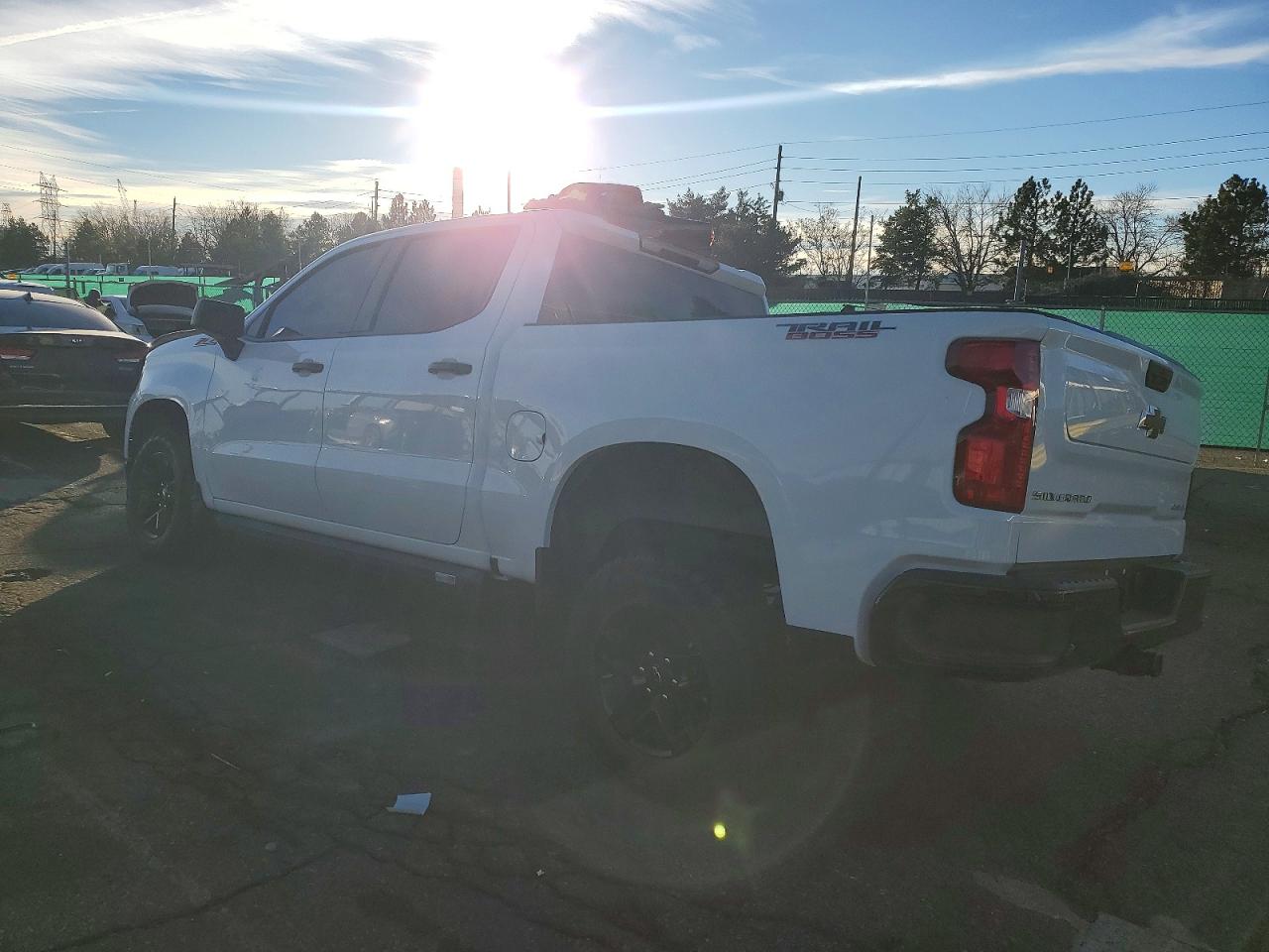 2024 CHEVROLET SILVERADO K1500 TRAIL BOSS CUSTOM photo 2