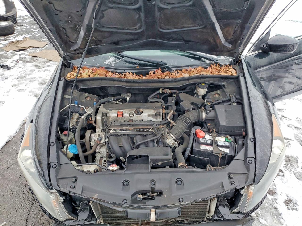 2012 HONDA ACCORD LX photo 21
