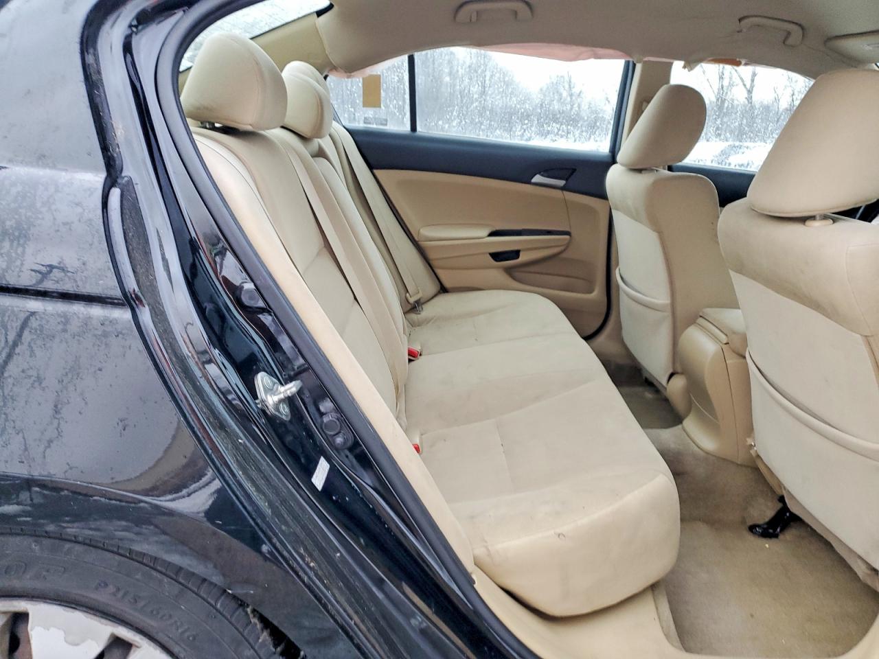 2012 HONDA ACCORD LX photo 19