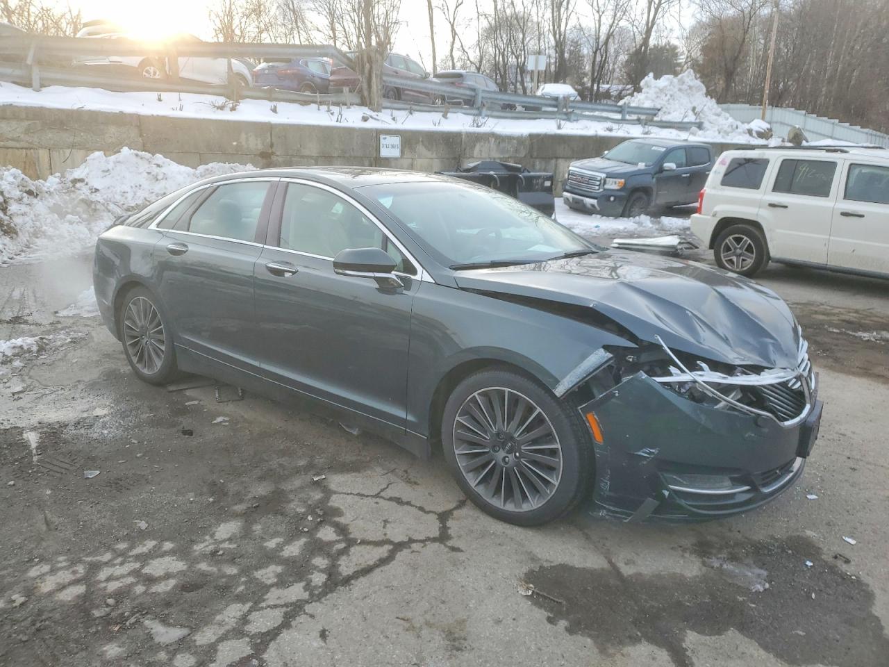 2015 LINCOLN MKZ photo 4
