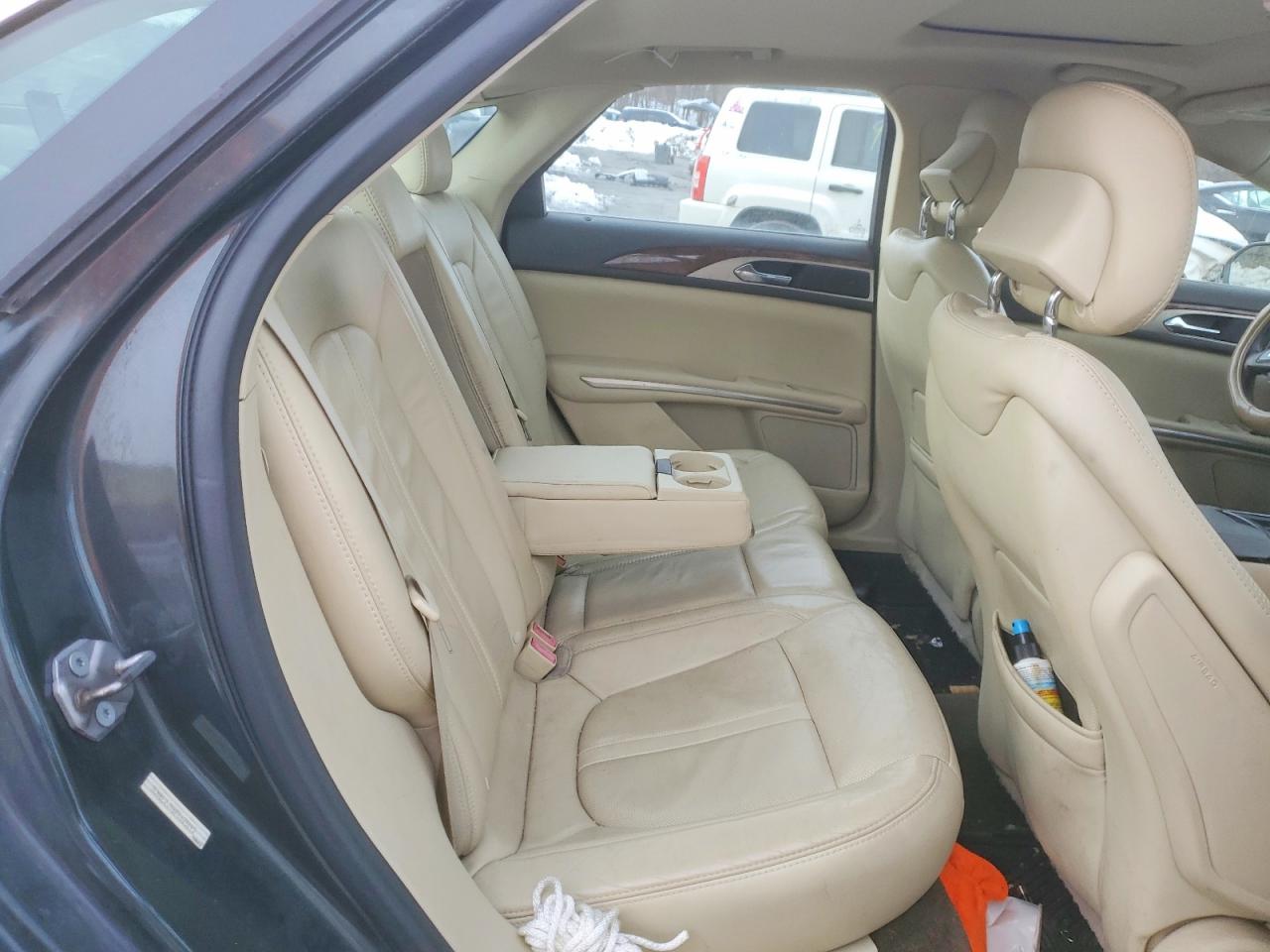 2015 LINCOLN MKZ photo 10